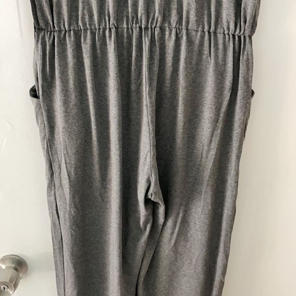 Flattering Jersey Strechy Penelope jumpsuit Sarah Liller Gray Sz XL Travel Casua - Picture 11 of 11